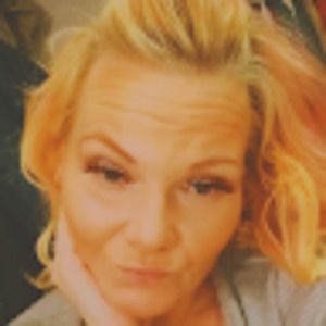 Meet your Posher, Chanel